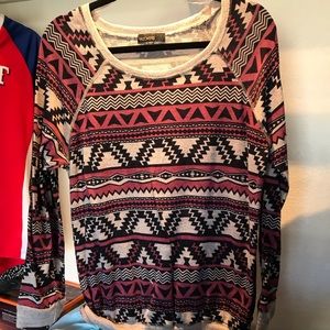 Long sleeve knit top